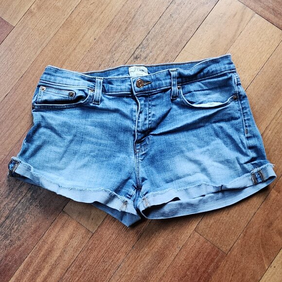 J.Crew Trademark Light Wash Denim Rolled Shorts Size 29 - Picture 2 of 10